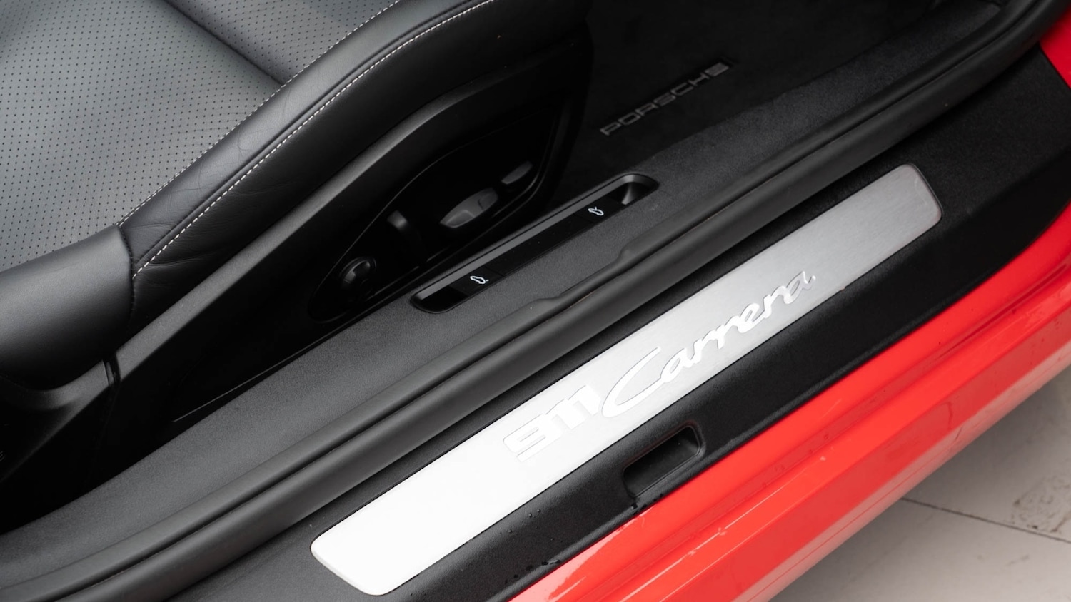Used Porsche 911 2025 for sale - 76183857: Photo 17