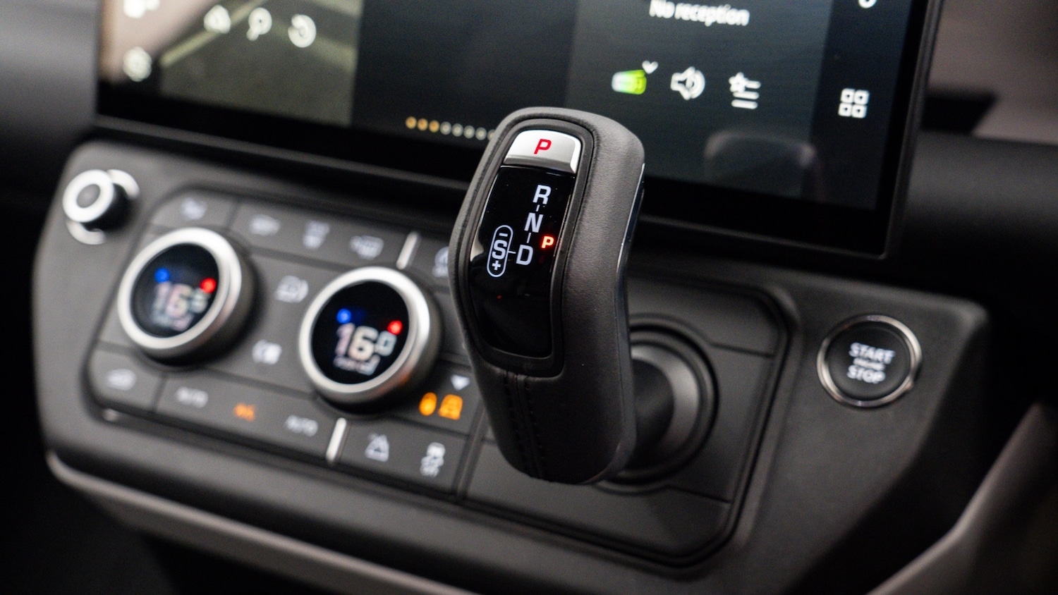 Used Land Rover Defender 2025 for sale - 78165758: Photo 14