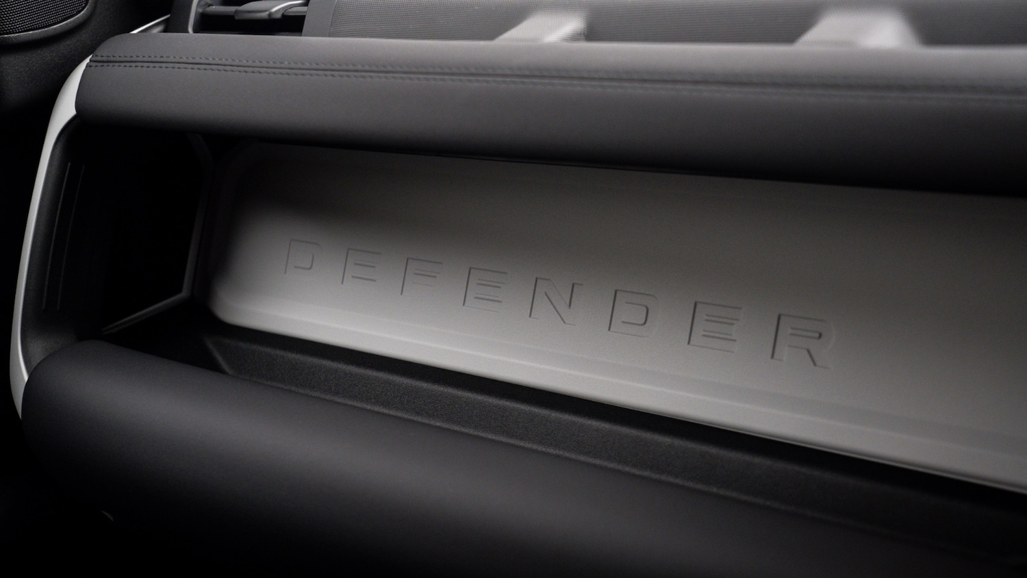 Used Land Rover Defender 2025 for sale - 78165758: Photo 15