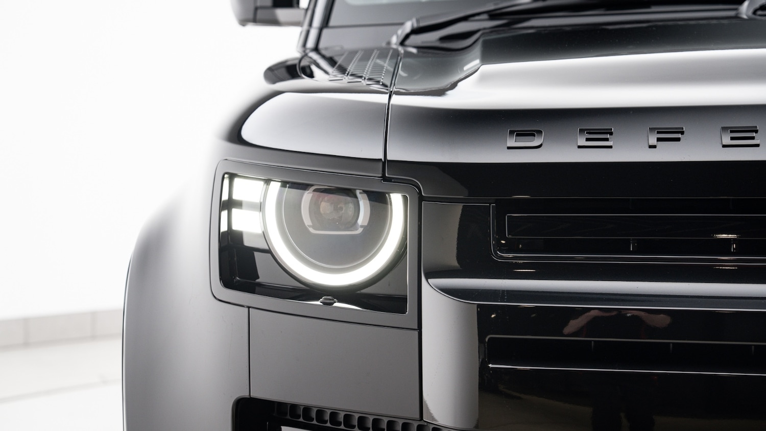 Used Land Rover Defender 2025 for sale - 78165758: Photo 29