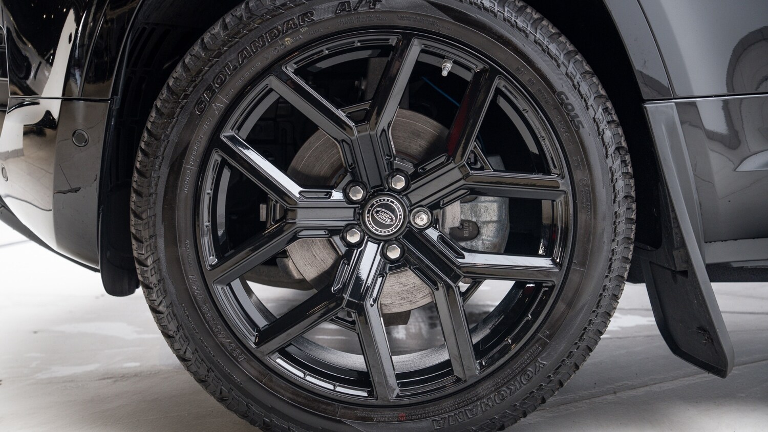 Used Land Rover Defender 2025 for sale - 78165758: Photo 31