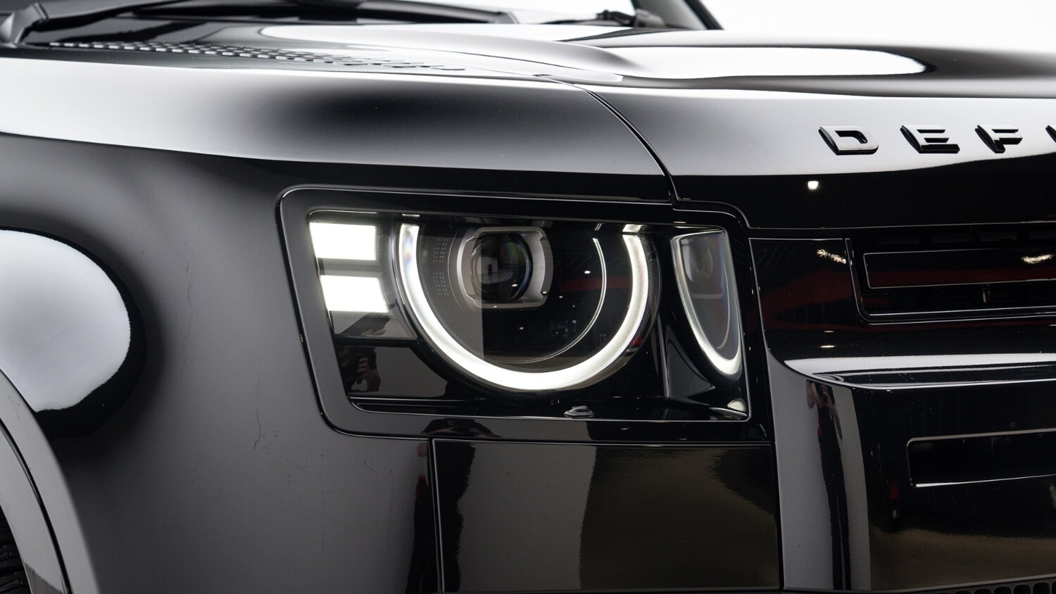Used Land Rover Defender 2025 for sale - 78165758: Photo 35