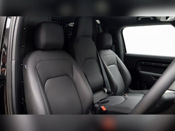 Used Land Rover Defender 2025 for sale - 78165758: Photo