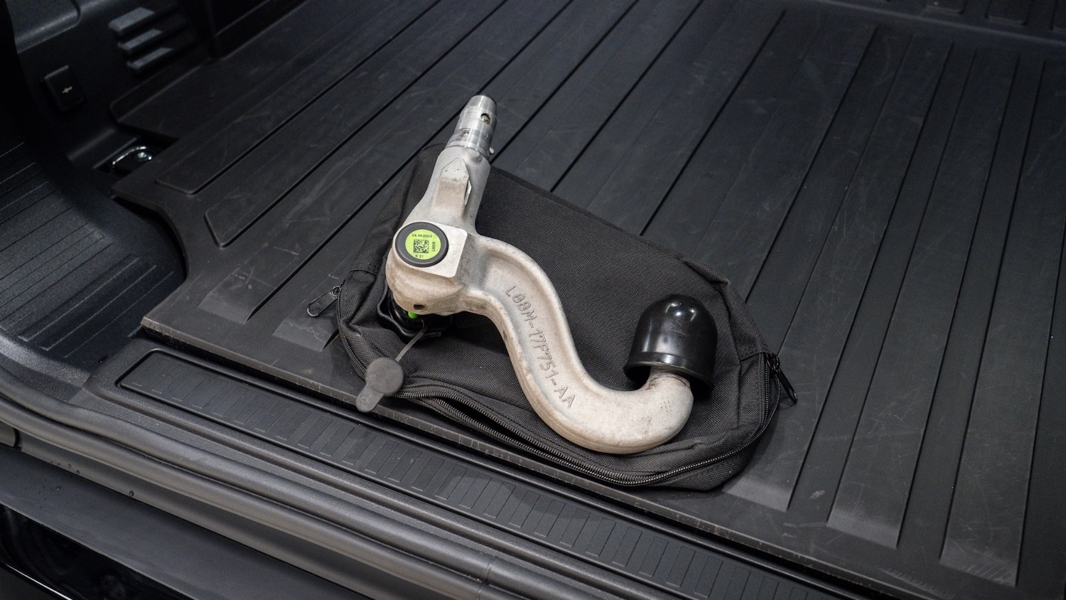 Used Land Rover Defender 2025 for sale - 78165758: Photo 5