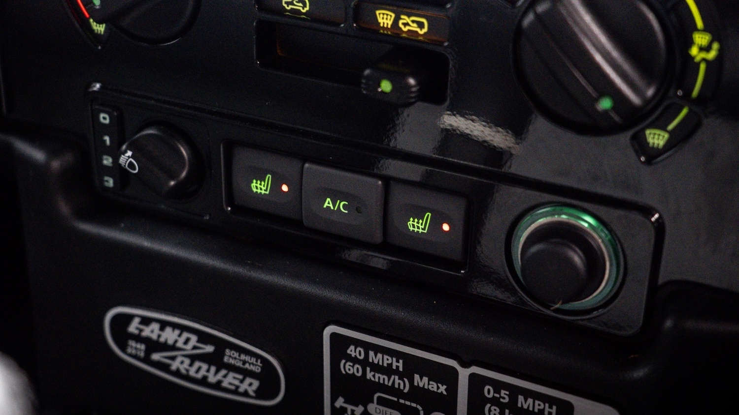 Used Land Rover Defender 2016 for sale - 77903226: Photo 18