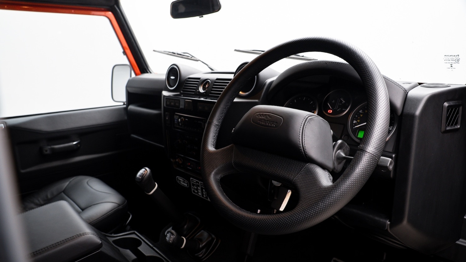 Used Land Rover Defender 2016 for sale - 77903226: Photo 2