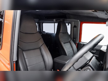 Used Land Rover Defender 2016 for sale - 77903226: Photo