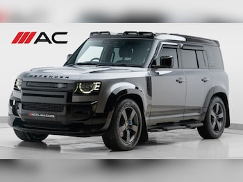 Used Land Rover Defender 110 2024 for sale - 76933158: Photo