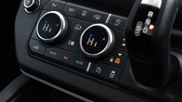 Used Land Rover Defender 110 2024 for sale - 76933158: Photo 23