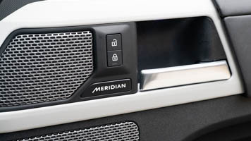 Used Land Rover Defender 110 2024 for sale - 76933158: Photo 32