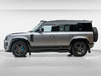 Used Land Rover Defender 110 2024 for sale - 76933158: Photo