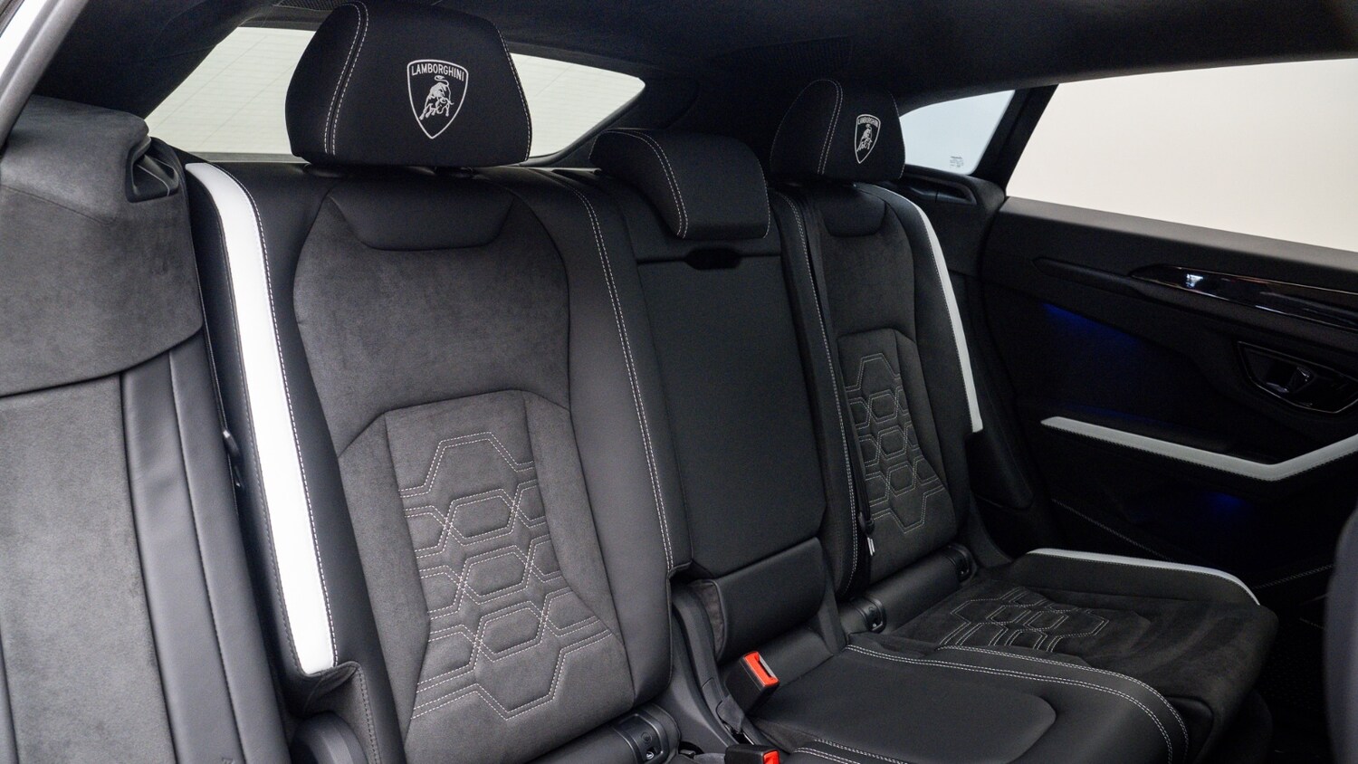 Used Lamborghini Urus 2026 for sale - 78080976: Photo 12