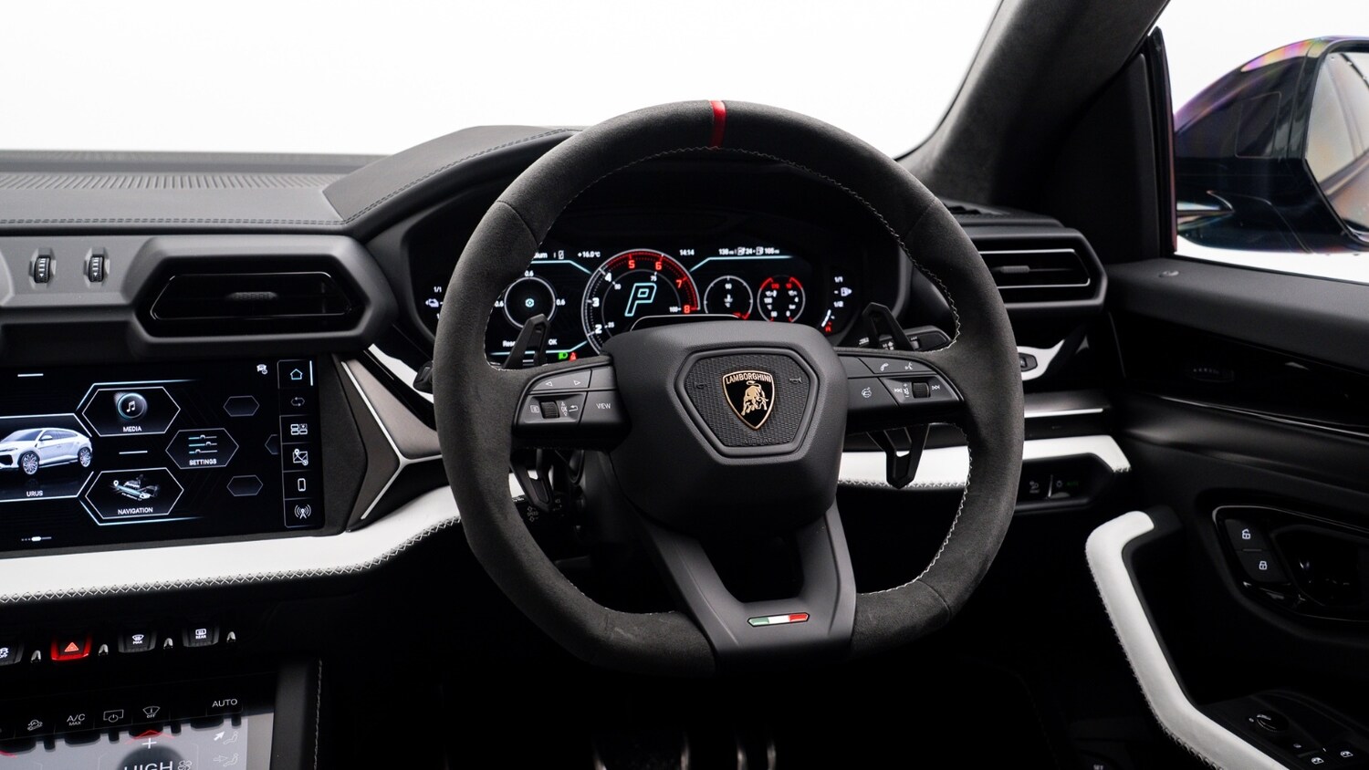 Used Lamborghini Urus 2026 for sale - 78080976: Photo 15