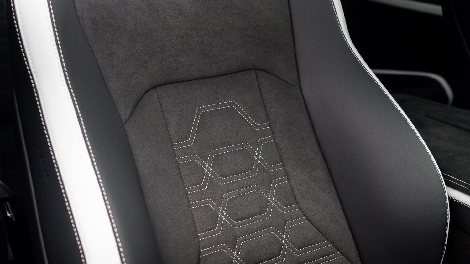 Used Lamborghini Urus 2026 for sale - 78080976: Photo 31