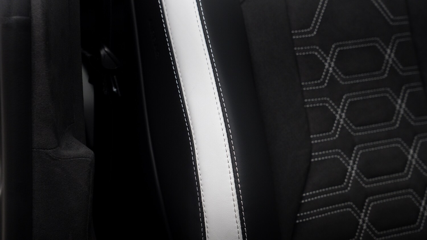 Used Lamborghini Urus 2026 for sale - 78080976: Photo 32