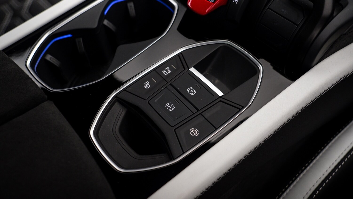 Used Lamborghini Urus 2026 for sale - 78080976: Photo 48