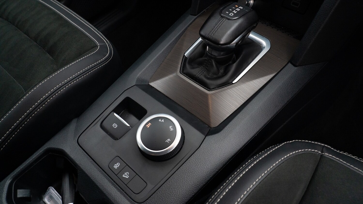 Used Volkswagen Amarok 2024 for sale - 76452222: Photo 18