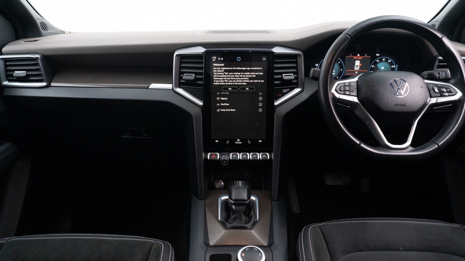 Used Volkswagen Amarok 2024 for sale - 76452222: Photo 2