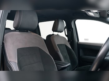 Used Volkswagen Amarok 2024 for sale - 76452222: Photo