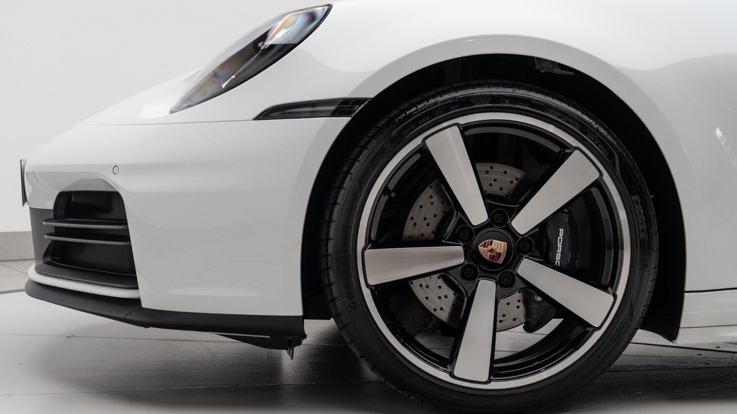 Used Porsche 911 2025 for sale - 77841482: Photo 11