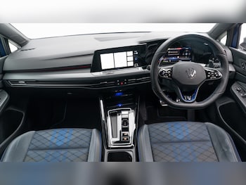 Used Volkswagen Golf 2023 for sale - 75874125: Photo