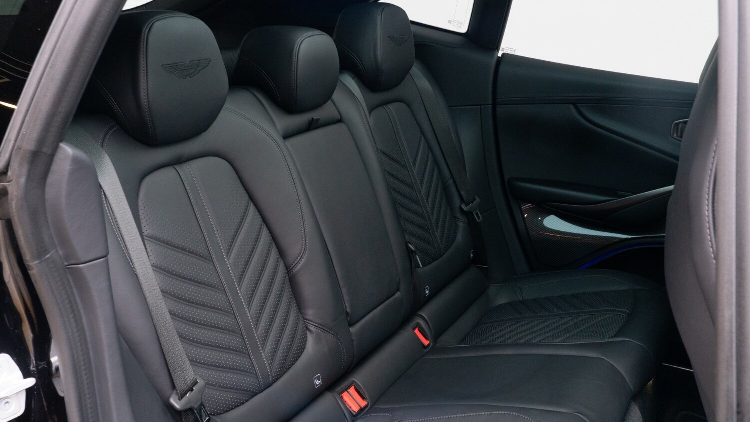 Used Aston Martin DBX 2024 for sale - 77640762: Photo 14