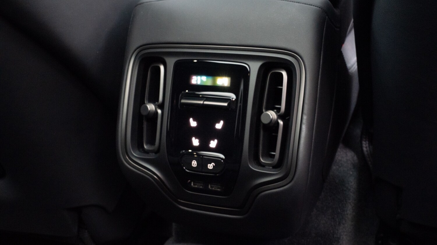 Used Aston Martin DBX 2024 for sale - 77640762: Photo 17