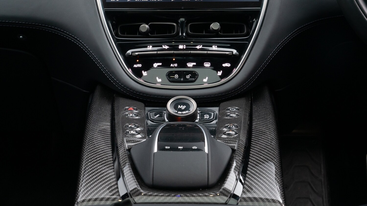 Used Aston Martin DBX 2024 for sale - 77640762: Photo 22