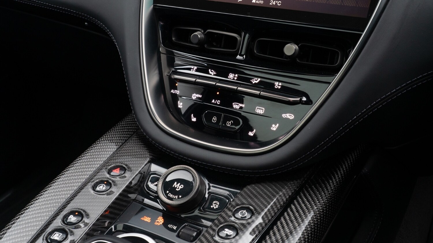 Used Aston Martin DBX 2024 for sale - 77640762: Photo 28