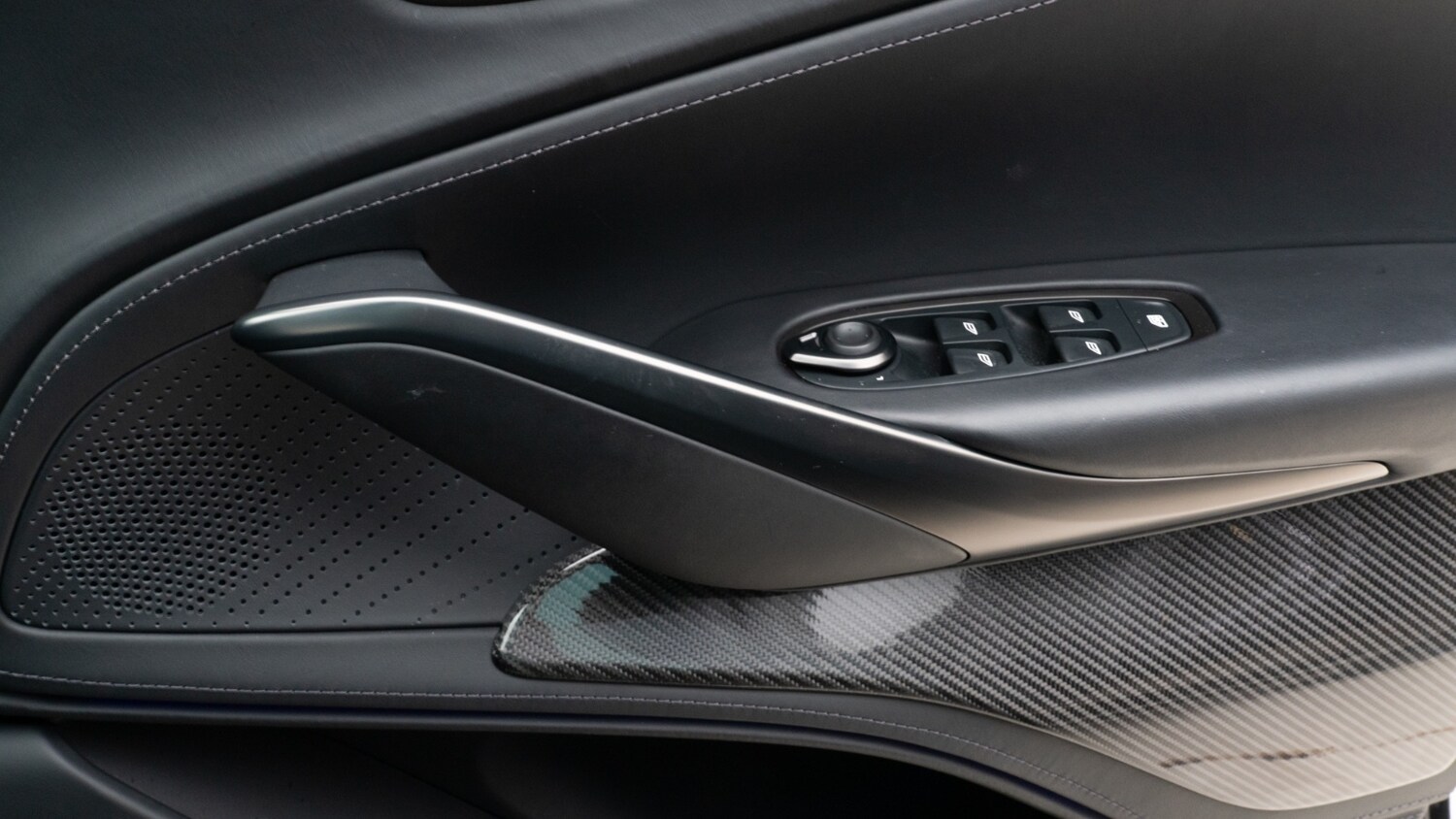 Used Aston Martin DBX 2024 for sale - 77640762: Photo 34