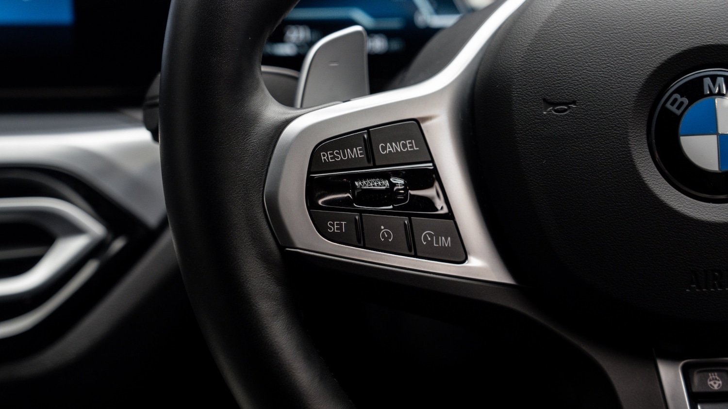 Used BMW 3 Series 2024 for sale - 77725935: Photo 11