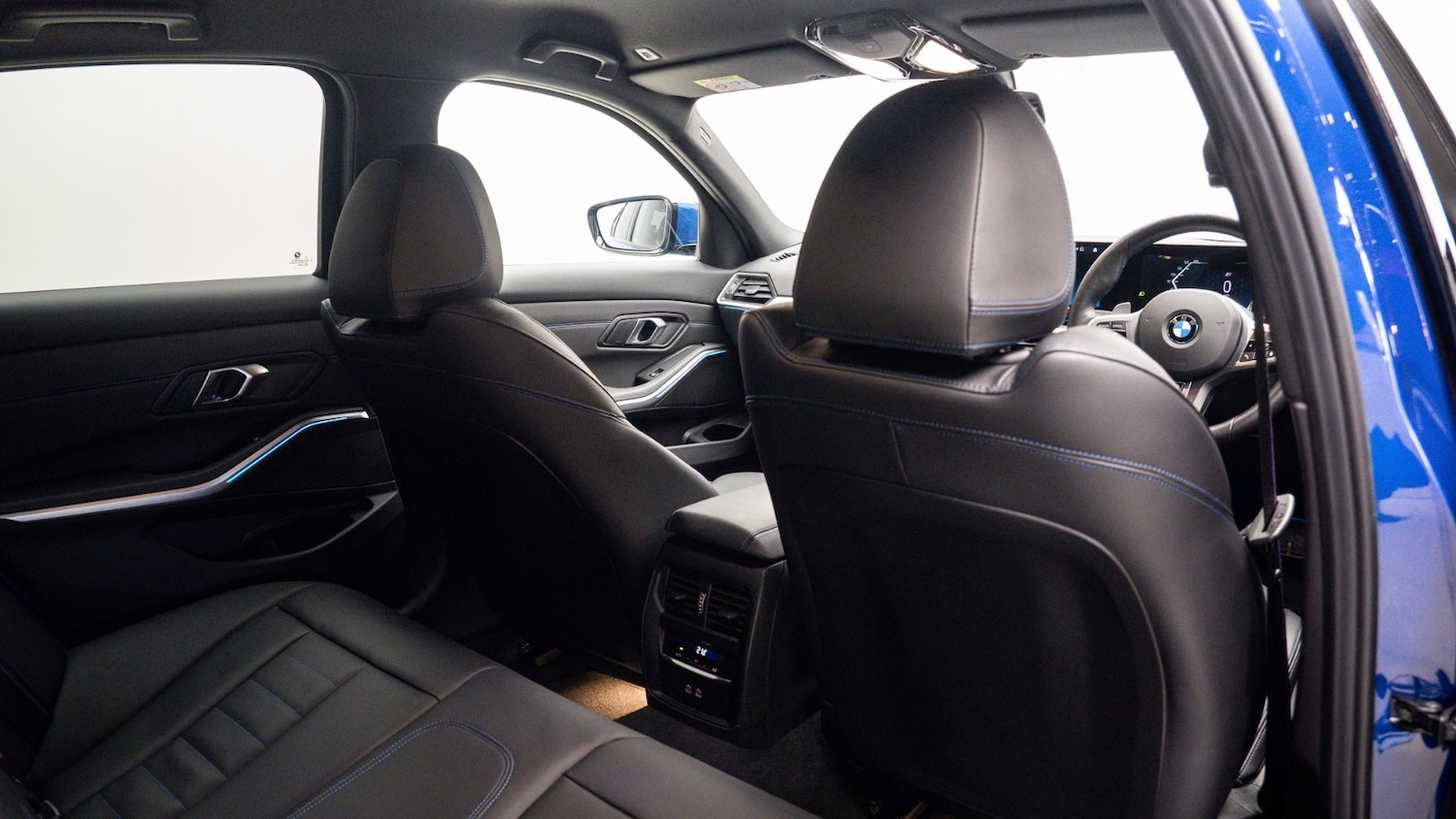 Used BMW 3 Series 2024 for sale - 77725935: Photo 9