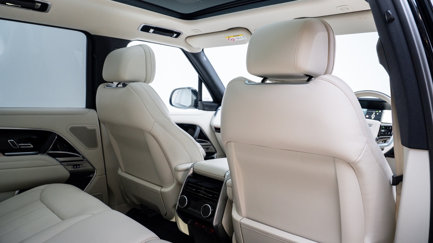 Used Land Rover Range Rover 2025 for sale - 76881686: Photo 11