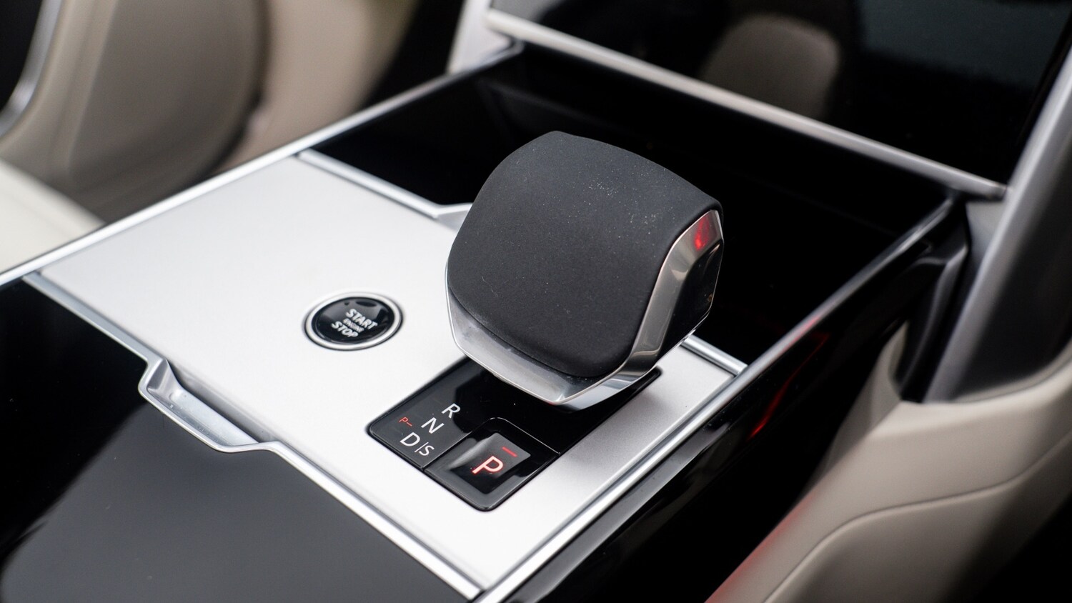 Used Land Rover Range Rover 2025 for sale - 76881686: Photo 31