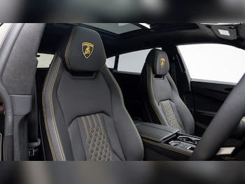 Used Lamborghini Urus 2026 for sale - 78123126: Photo