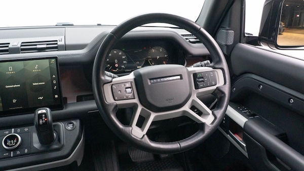 Used Land Rover Defender 2024 for sale - 76183831: Photo 15