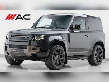 Land Rover - Defender