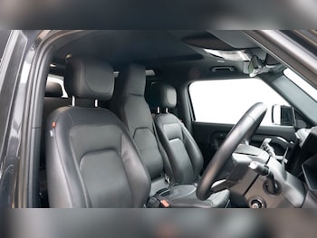 Used Land Rover Defender 2024 for sale - 76183831: Photo 3