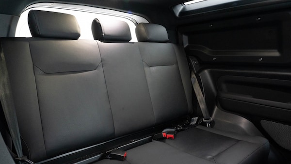 Used Land Rover Defender 2024 for sale - 76183831: Photo 4