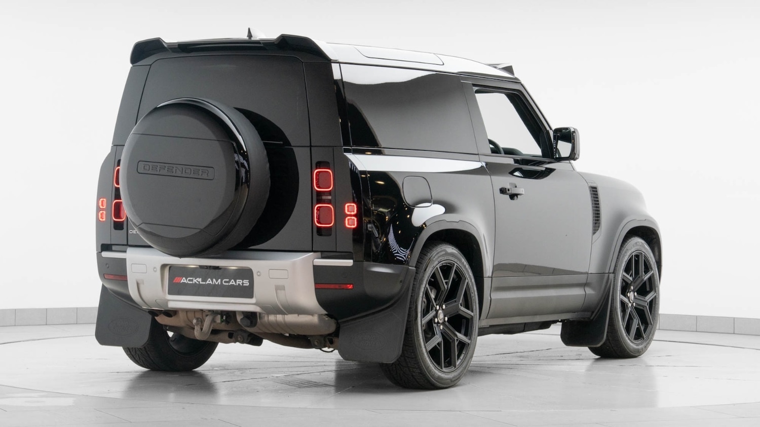 Used Land Rover Defender 2025 for sale - 76647857: Photo 7