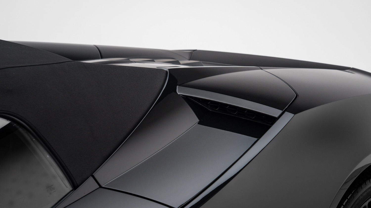 Used Lamborghini Huracan 2017 for sale - 76872031: Photo 36