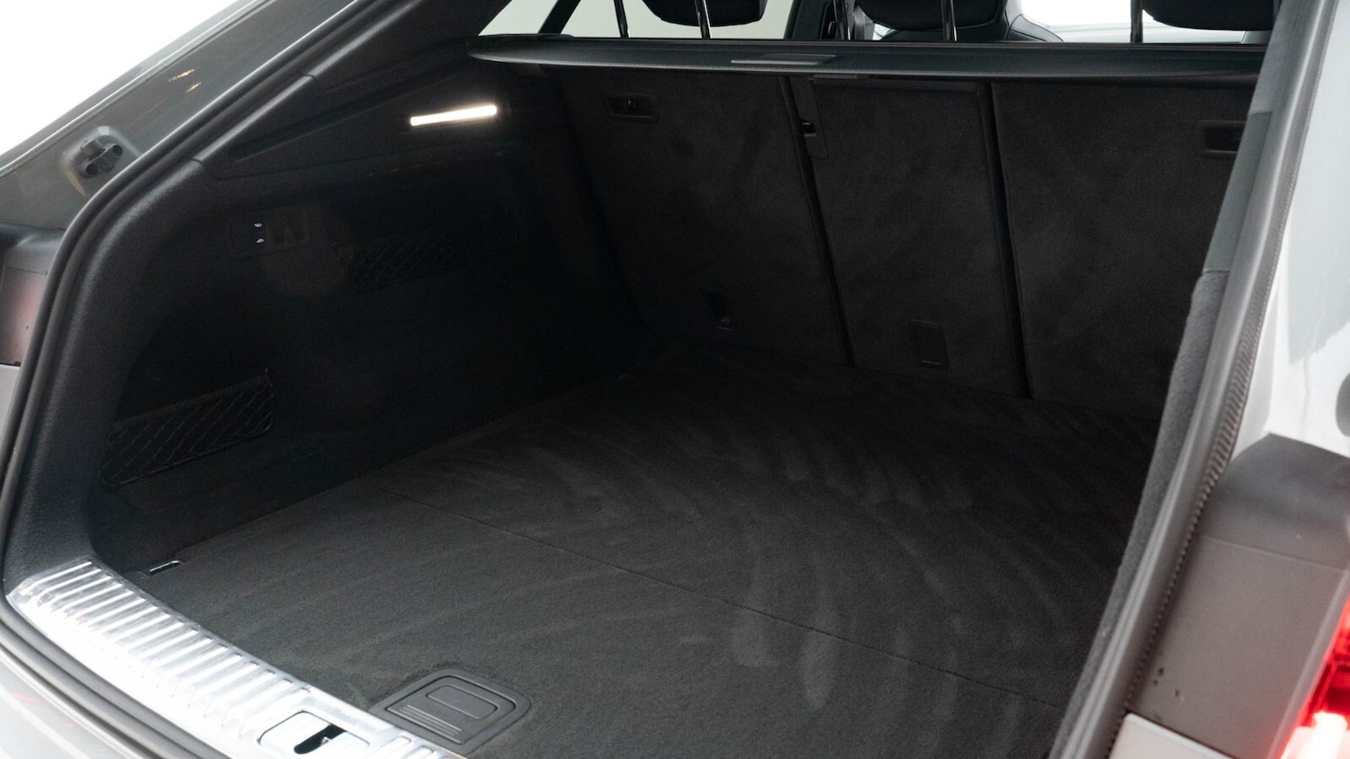 Used Audi RS Q8 2023 for sale - 76615331: Photo 16