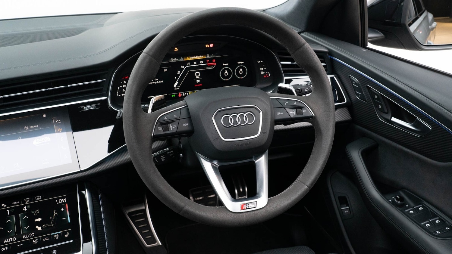 Used Audi RS Q8 2023 for sale - 76615331: Photo 23