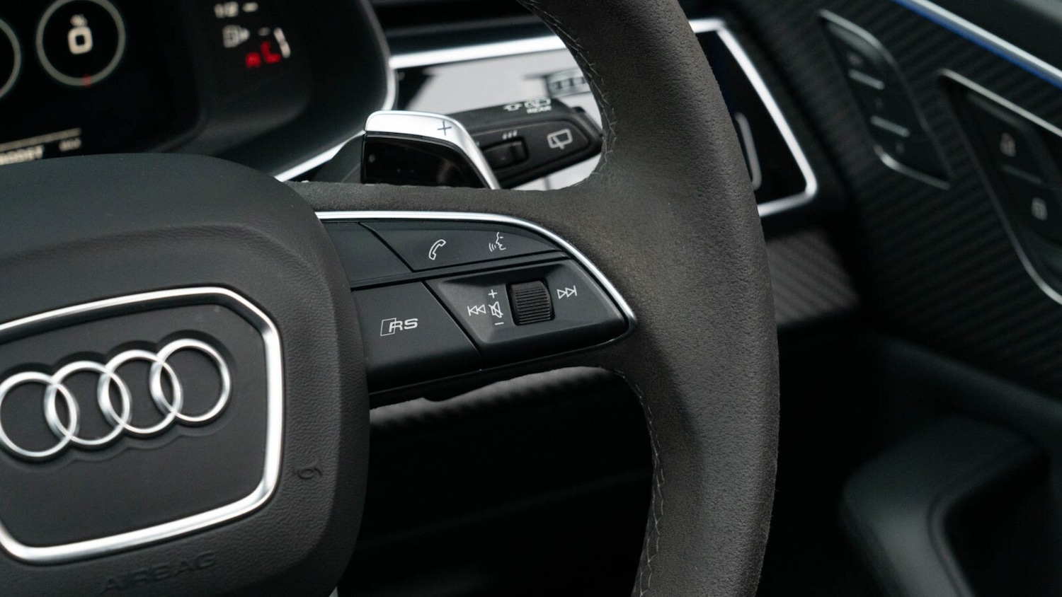 Used Audi RS Q8 2023 for sale - 76615331: Photo 26