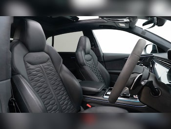 Used Audi RS Q8 2023 for sale - 76615331: Photo