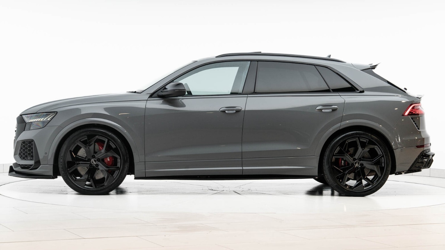 Used Audi RS Q8 2023 for sale - 76615331: Photo 4