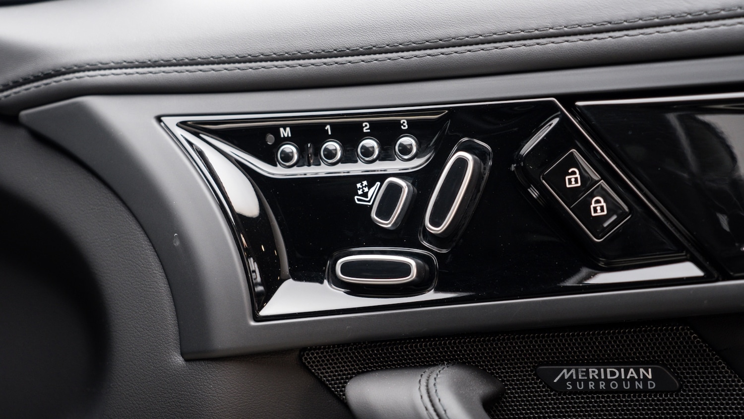 Used Jaguar F-Type 2024 for sale - 77917954: Photo 15