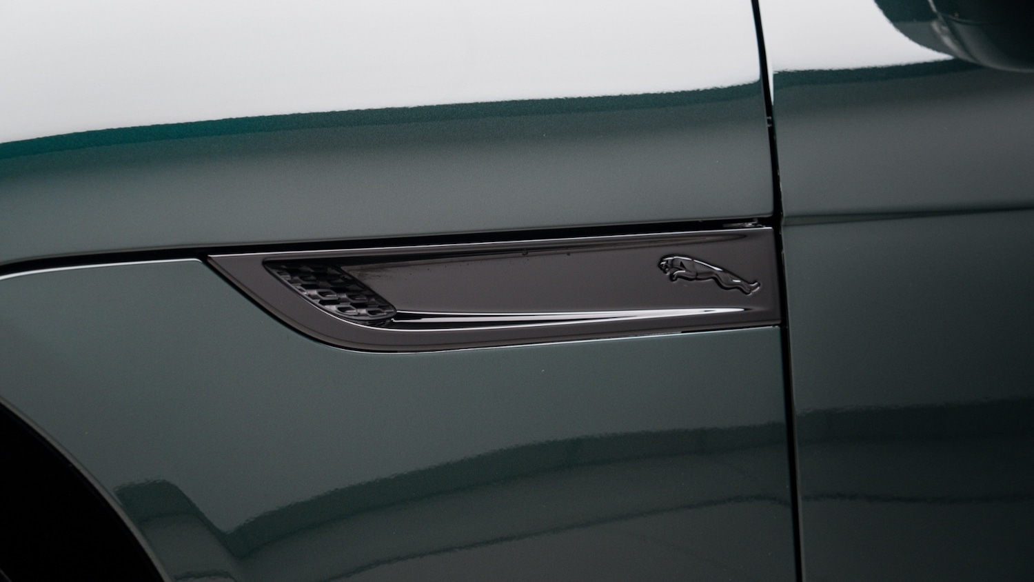 Used Jaguar F-Type 2024 for sale - 77917954: Photo 38