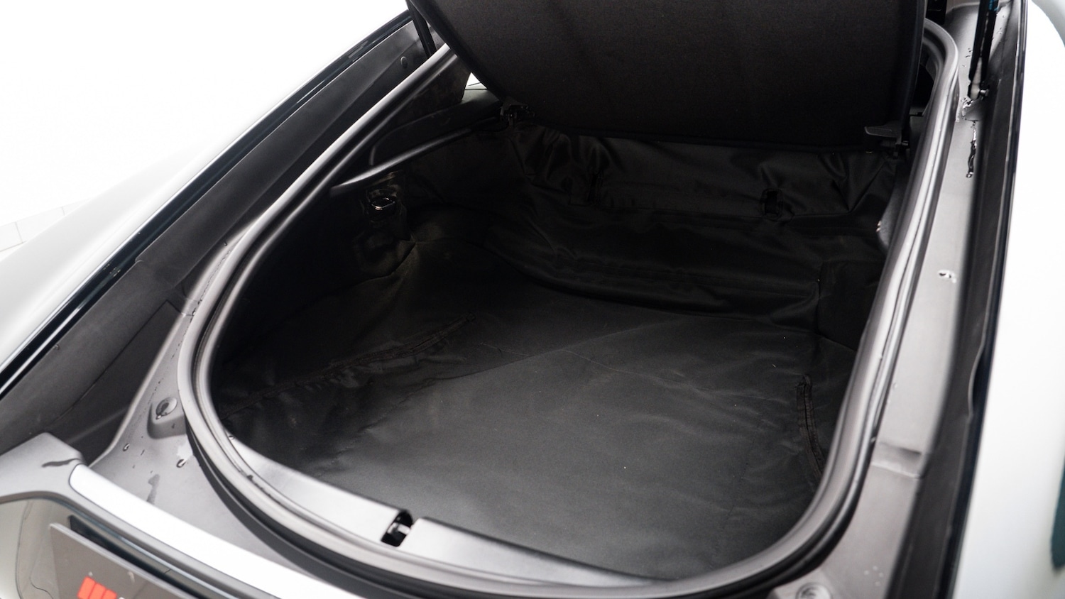 Used Jaguar F-Type 2024 for sale - 77917954: Photo 8