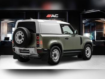 Used Land Rover Defender 2023 for sale - 79549234: Photo